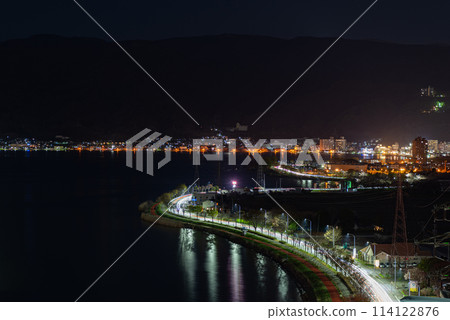 Night view of the shores of Lake Suwa 114122876