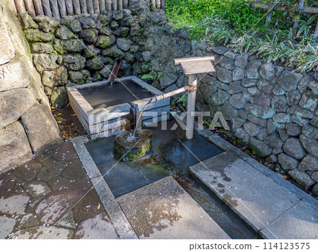 裡見公園的「羅漢井」(千葉縣市川市) 裡見公園的「羅漢井」(千葉縣市川市) 114123575