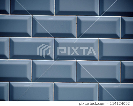 Aveiro, Portugal, Portuguese tiles Azulejo. Traditional pattern of decorating house exterior walls Aveiro, Portugal, Portuguese tiles Azulejo. Traditional pattern of decorating house exterior walls 114124092