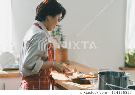 homemaker, culinary, food 114126553