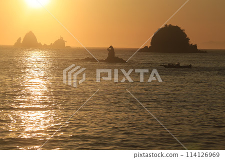Sunset and Sun Road Sunset and Sun Road 114126969