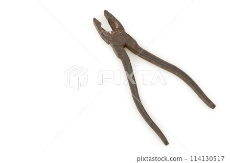 Rusty old pliers Rusty old pliers 114130517