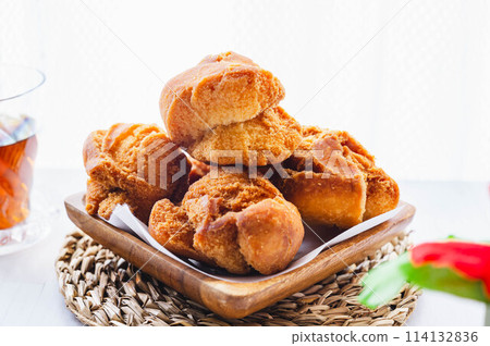 Sata Andagi 114132836