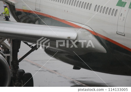 廣體客機 114133005