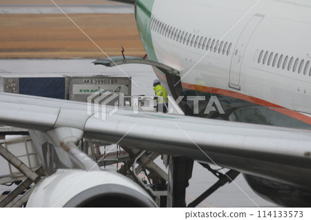 廣體客機 114133573