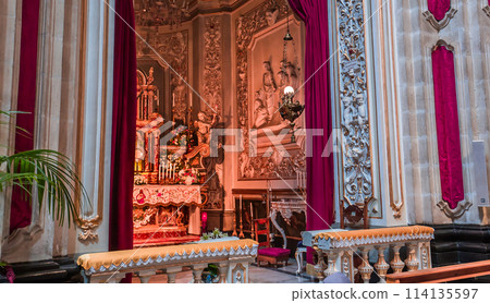 interiors of Duomo church, Ragusa, sicily, Italy interiors of Duomo church, Ragusa, sicily, Italy 114135597
