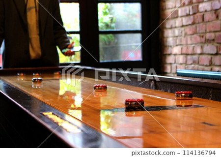 UK London Pub Shuffleboard UK London Pub Shuffleboard 114136794