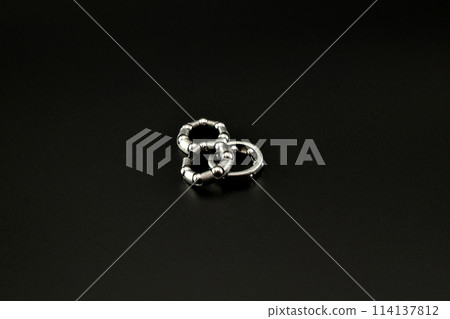 Small ball bearings. Small ball bearings. 114137812