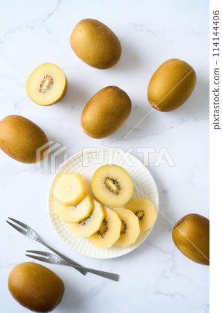 New Zealand Golden Kiwi New Zealand Golden Kiwi 114144406