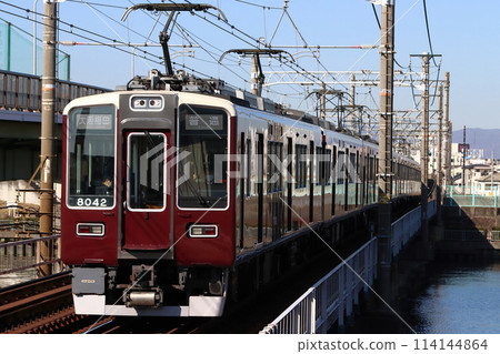 [HK] Hankyu Kobe Main Line 8000 Series Train (Local Train: Osaka Umeda ⇔ Shinkaichi) 114144864