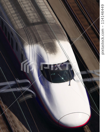 Double-decker Shinkansen MAX 114146449