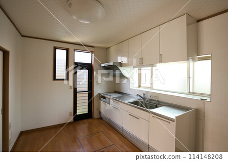 昭和時代的日本房屋,20年前翻新的系統廚房 昭和時代的日本房屋,20年前翻新的系統廚房 114148208