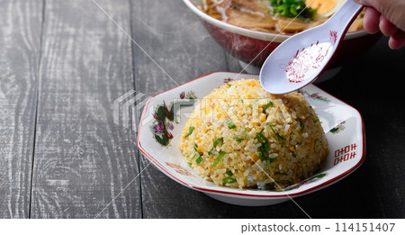 Fried rice and ramen 114151407