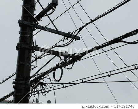 電線桿和電線 電線桿和電線 114151745