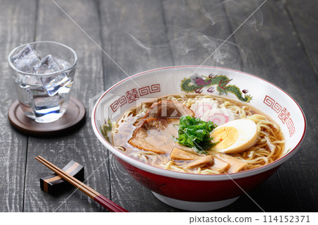醬油拉麵 醬油拉麵 114152371