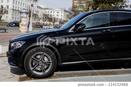 Comfortable Mercedes-Benz GLC 220d Comfortable Mercedes-Benz GLC 220d 114152468