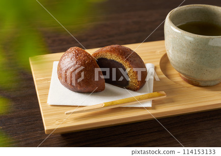 Karinto manju image 114153133