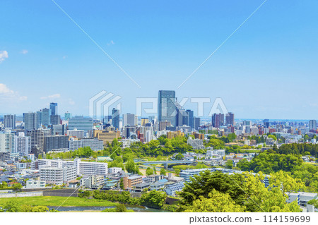 Aoba Castle ruins and the statue of Date Masamune on horseback 114159699