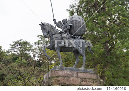 小山神社的利家雕像 小山神社的利家雕像 114160038