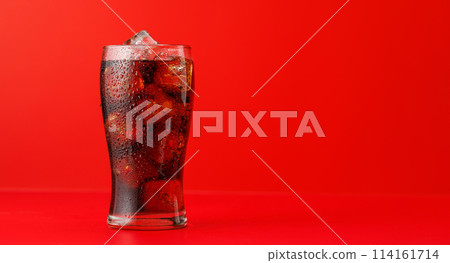 Cola with ice in glass 114161714