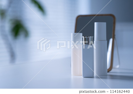 At a stylish renovation man 114162440