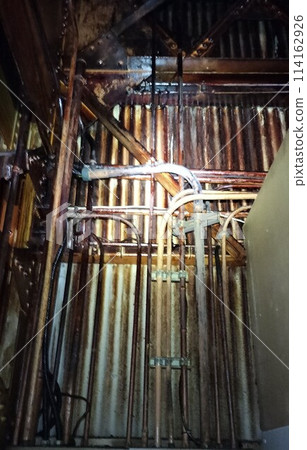 A bunch of pipes 114162926