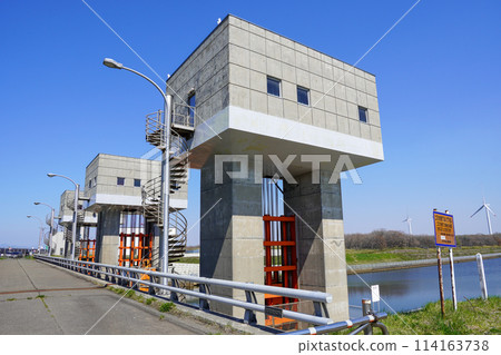 Ishikari Floodway Gate 114163738