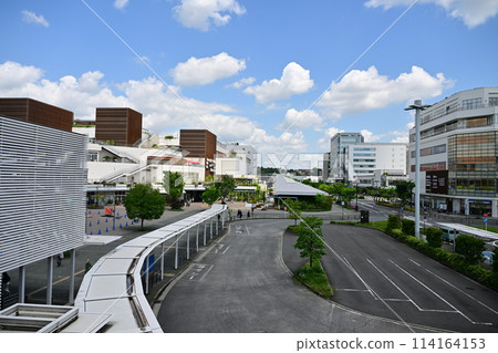 Tsujido Station on a clear day 114164153