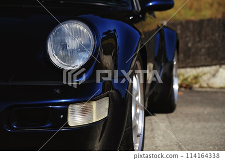 Porsche 911 114164338