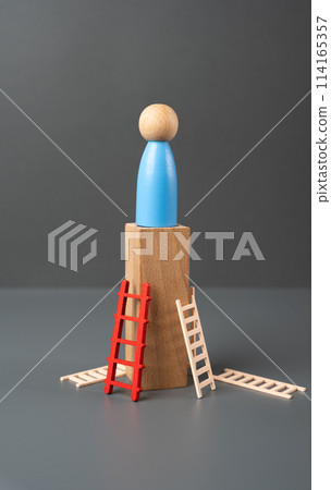 Achieving the goal is not the first try. Choose the right approach and tool to achieve your goal. Determination. Personal growth. Achieving the goal is not the first try. Choose the right approach and tool to achieve your goal. Determination. Personal growth. 114165357