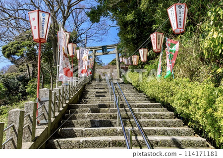 敦賀市金崎神社的參道 敦賀市金崎神社的參道 114171181