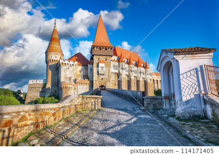 Captivating morning view of Hunyad Castle / Corvin's Castle with wooden bridge. 114171405