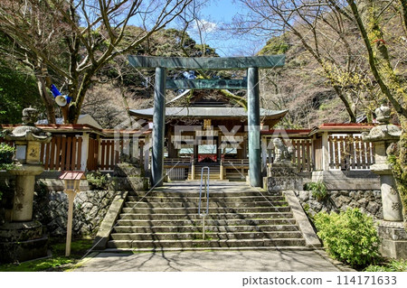 敦賀市金崎神社神樂堂 敦賀市金崎神社神樂堂 114171633