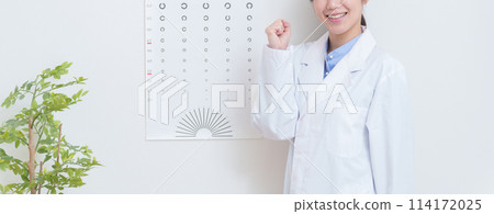 Ophthalmologist doing vision test Ophthalmologist doing vision test 114172025