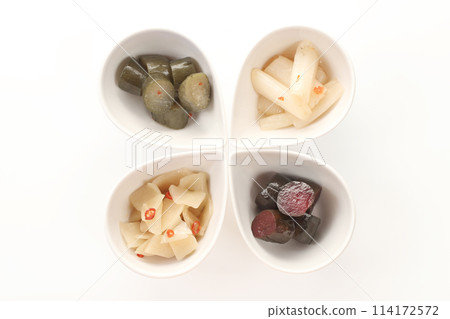 Pickles from Okabe-cho, Fukaya City: Assortment of green onions, cucumbers, and zha cai Pickles from Okabe-cho, Fukaya City: Assortment of green onions, cucumbers, and zha cai 114172572