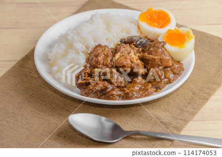 鯖魚罐頭咖哩飯 鯖魚罐頭咖哩飯 114174053