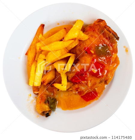 Fried chicken with garnish served with beer 114175480