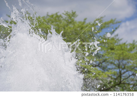 Scenery with fountain 114176358