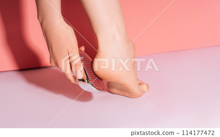 Feet care treatment 114177472