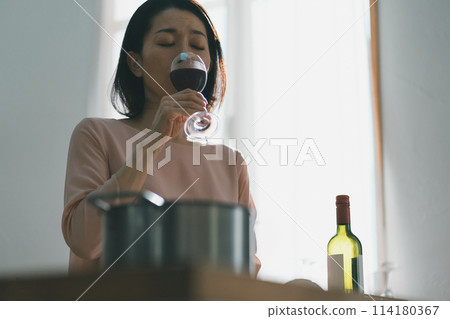 女生 女孩 女性 114180367