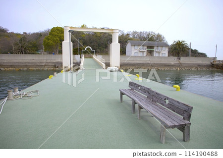 "Shishijima" Shishijima Port and the nostalgic port town / Mitoyo City, Kagawa Prefecture 114190488
