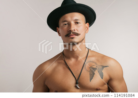 Handsome muscled men isolated on a white background 114191084