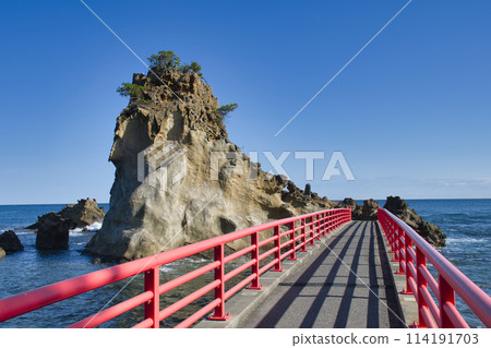 [Fukushima Prefecture] Namitate Coast Benten Island 114191703