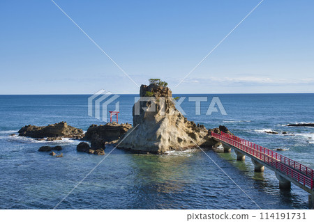 [福島縣] 波浪海岸弁天島 114191731