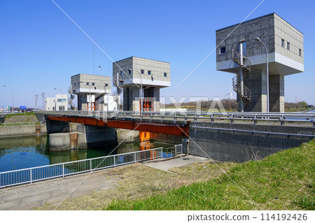 Ishikari Floodway Gate 114192426