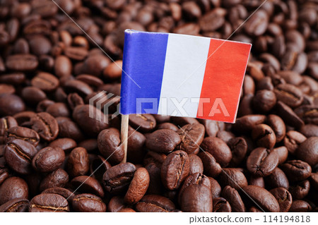 France flag on coffee beans, shopping online for export or import food product. 114194818