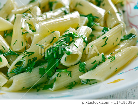 Pennette al Pesto 114195399