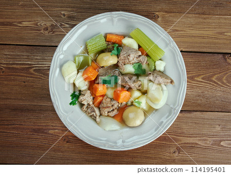 Skirts and kidneys 114195401