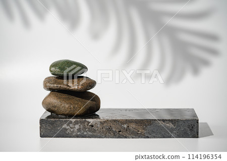 black stone podium 114196354