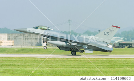 US Air Force F-16 Fighting Falcon landing 114199663